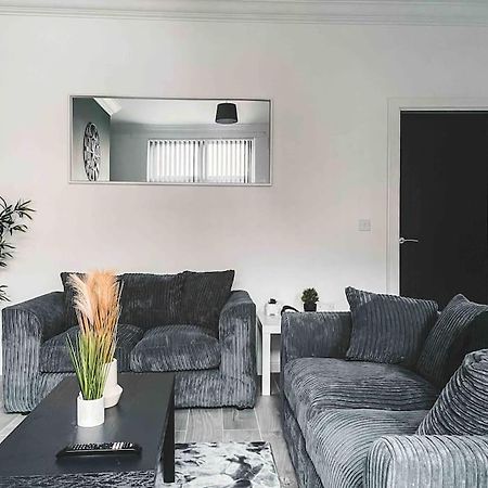 Comfortable Home In Bolton Farnworth Dış mekan fotoğraf